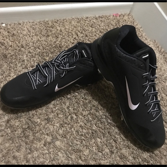 COPY - New Nike cleats shoes in black n white color - Picture 2 of 4